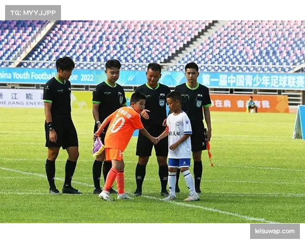 法国教育部与法国足协联合推出“校园足球周”活动